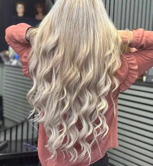 Studio 22 blond krøllet hårfarve